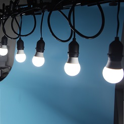 Dây đèn thả ngoài trời