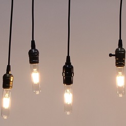 Dây đui đèn thả trang trí ngoài trời quán Cafe, nhà hàng