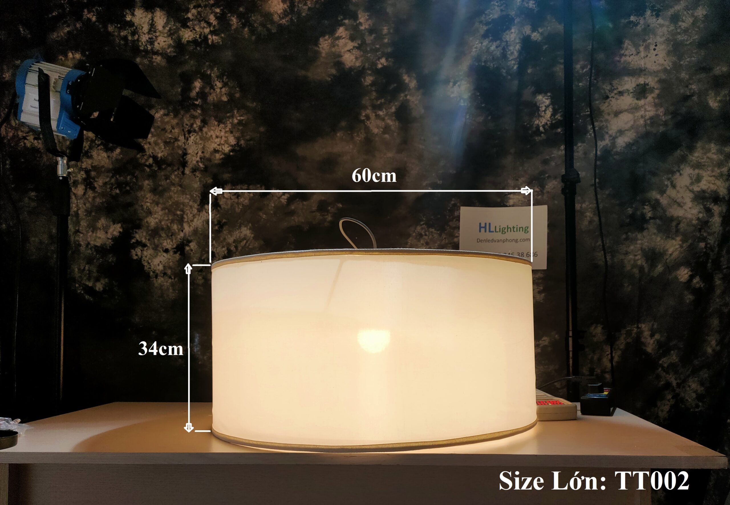 den-tha-tran-2-tang-vai-lua-size-lon-nho-tt002-vietmake-den-treo-tha-doc-dao-4