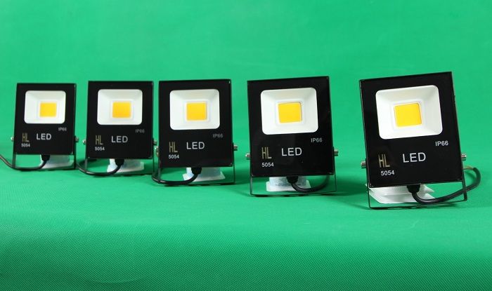 đèn led pha 10w giá rẻ