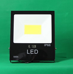 den-led-pha-hl-150w-du-cong-suat-den-san-vuon-den-pha-led-gia-re