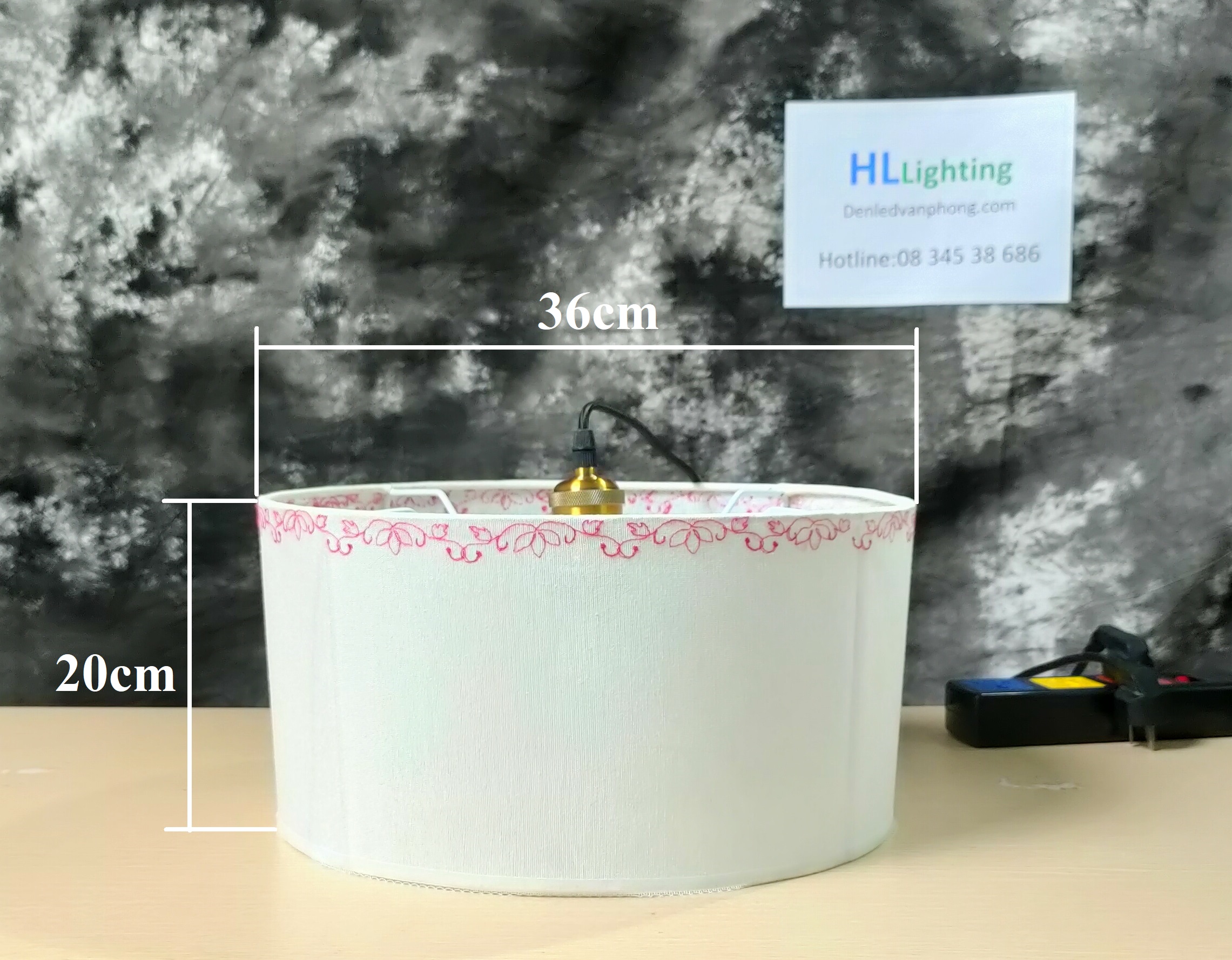 den-tha-tran-theu-sen-go002cd-vietmake-den-trang-tri-nha-hang-doc-dao-4