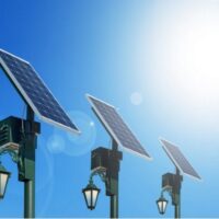 Sử dụng đèn led năng lượng mặt trời có đắt hay không?